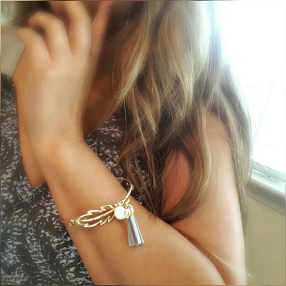 *SOLD* Leaf boho bangle - Picture 3 of 4