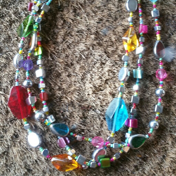 Beautiful multicolor beaded necklace - Picture 3 of 4