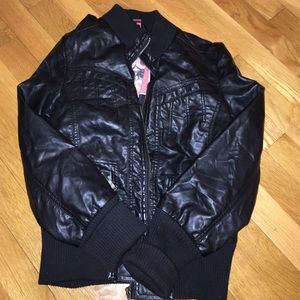 Leather jacket worn once