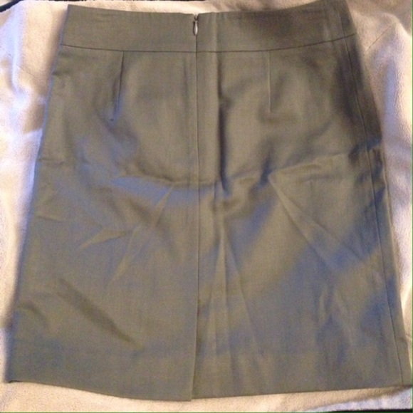 Unique pencil skirts!! - Picture 2 of 4