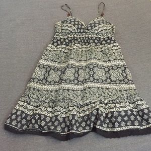 Lei sleeveless dress