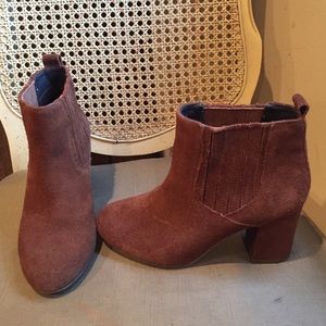 Steve Madden ankle booties size 6.5