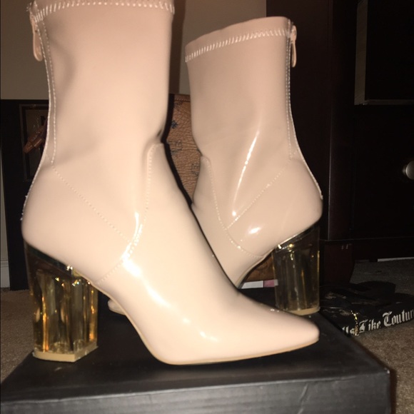 Perplex Heels Nude!