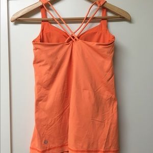 Lululemon free to be tank with built in bra