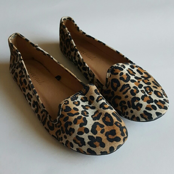 NWOT Leopard Print Loafers SZ 8