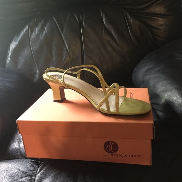 Dress shoes