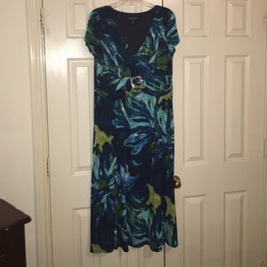 Comfortable/causal dress