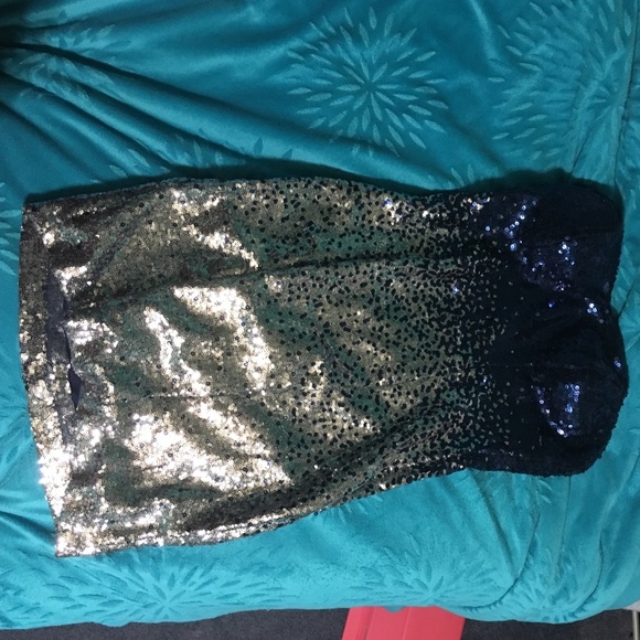 Blue and silver sparkly Semi-Formal dress - Picture 2 of 2