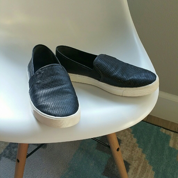Vince Blair Slip-on Sneaker