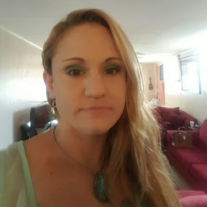 Meet your Posher, Natasha