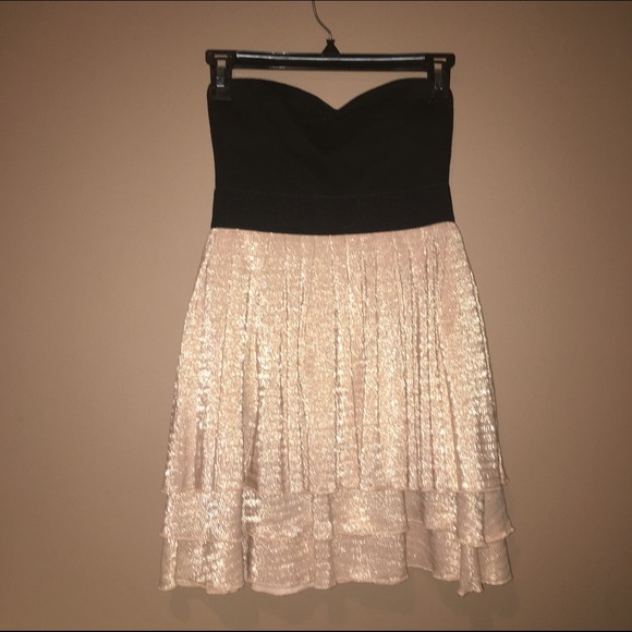 Strapless formal dress