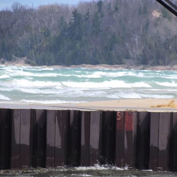 Meet your Posher, Caitlin - Picture 1 of 1