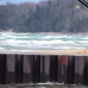 Meet your Posher, Caitlin