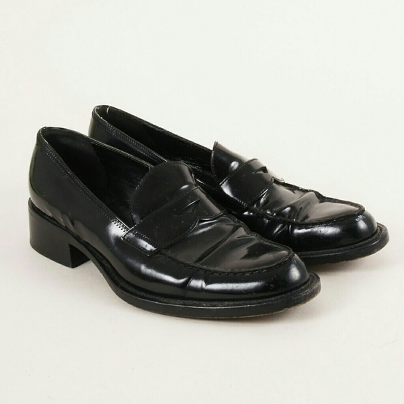 Prada Apron Toe Loafer SZ 37.5