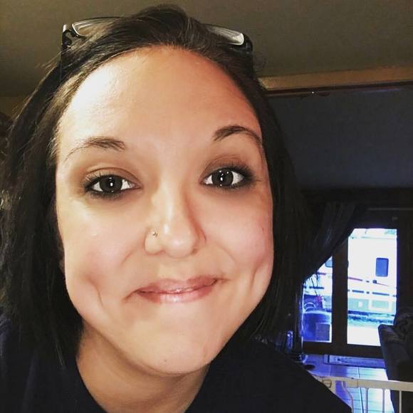 Meet your Posher, Deanna - Picture 1 of 1