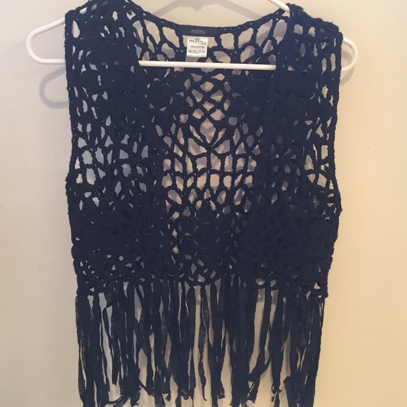 Crochet fringe crop top