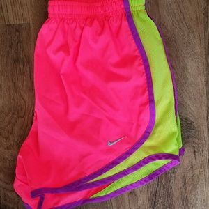 Nike DRI FIT Womens Running Shorts Pink Small