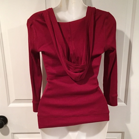 Victoria's Secret 3/4 quarter sleeve top - Picture 3 of 3