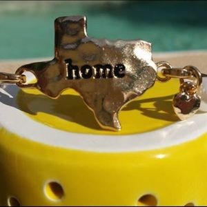 Gold Texas Home Bangle
