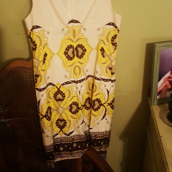 Dress - Picture 3 of 3