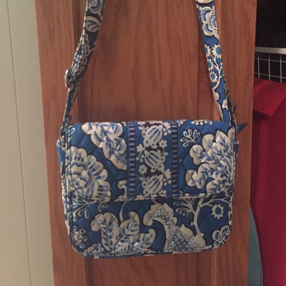BRAND NEW PURSE