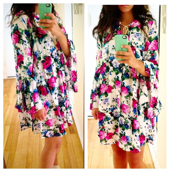 ❣LAST❣ Summer Floral Bell Sleeve Tie Mini Dress - Picture 2 of 4