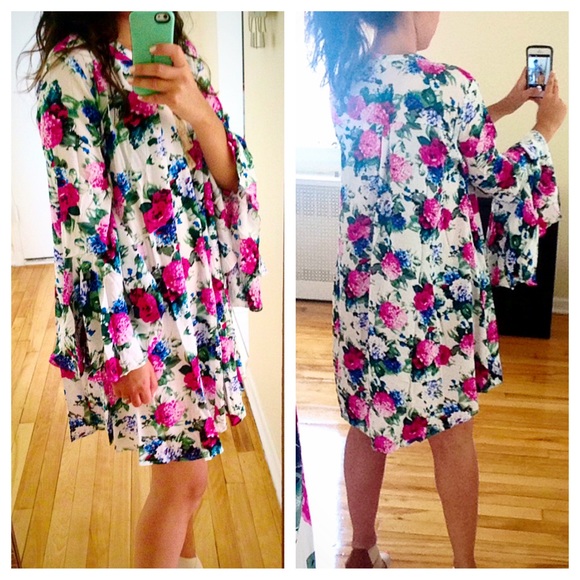 ❣LAST❣ Summer Floral Bell Sleeve Tie Mini Dress - Picture 3 of 4