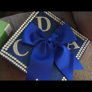 Meet your Posher, Caprina