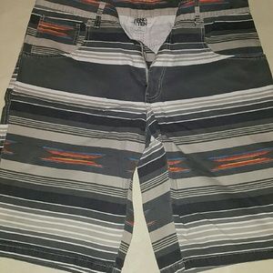 **sold**MENS Hang ten shorts