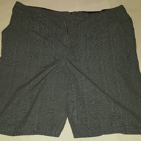 **sold**MENS Hurley shorts