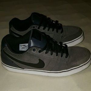 Mens Nike shoes