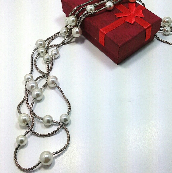 Beautiful Long Silver Tone and Faux Pearl Necklace - Picture 2 of 4