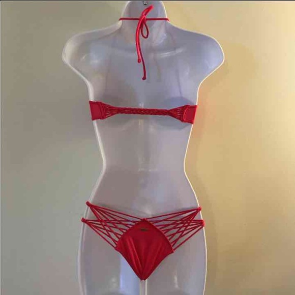 VS Bikini - Picture 2 of 4
