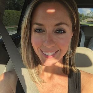 Meet your Posher, Pam