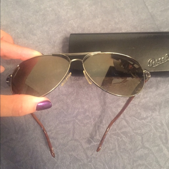🚫SOLD🚫Authentic PERSOL Sunglasses - Picture 3 of 4