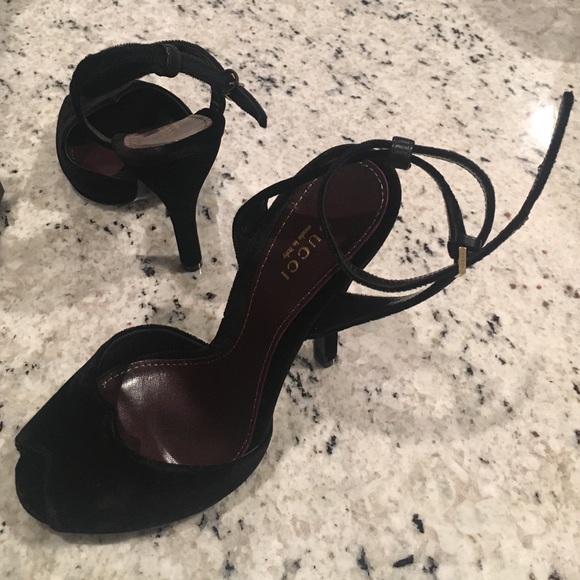 [Price Reduced] Brand new in box Gucci peep toe - Picture 2 of 4