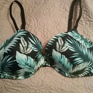 VS PINK wear everywhere demi bra!