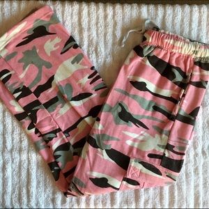 Heavy duty pink camo sweatpants/pjs