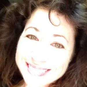 Meet your Posher, Holly