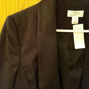 LOFT Jackets & Coats - NWT LOFT black blazer with satin lapel sz 8 LOFT Jackets & Coats - NWT LOFT black blazer with satin lapel sz 8