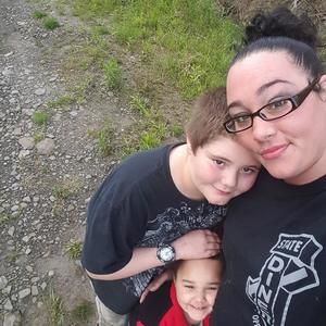 Meet your Posher, Kimberly