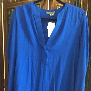 Gorgeous Vince button blouse size 6