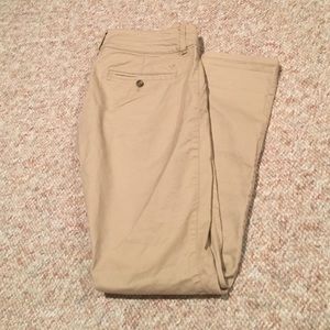 Never worn American Eagle khaki skinny leg pants