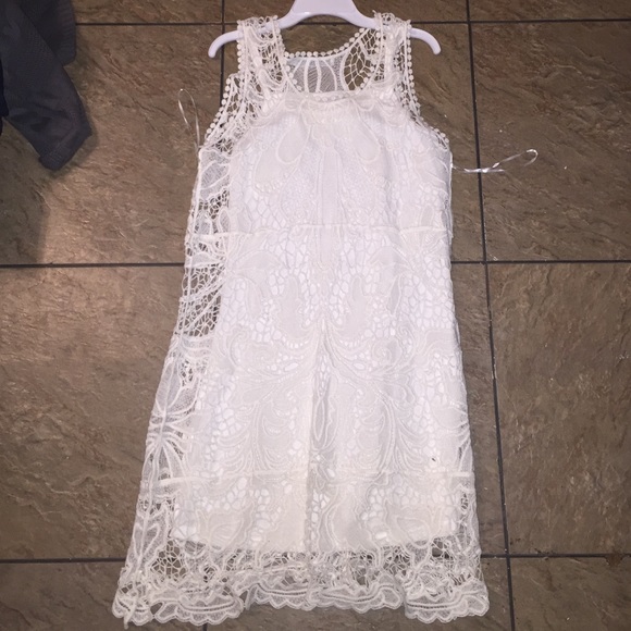 White lace dress