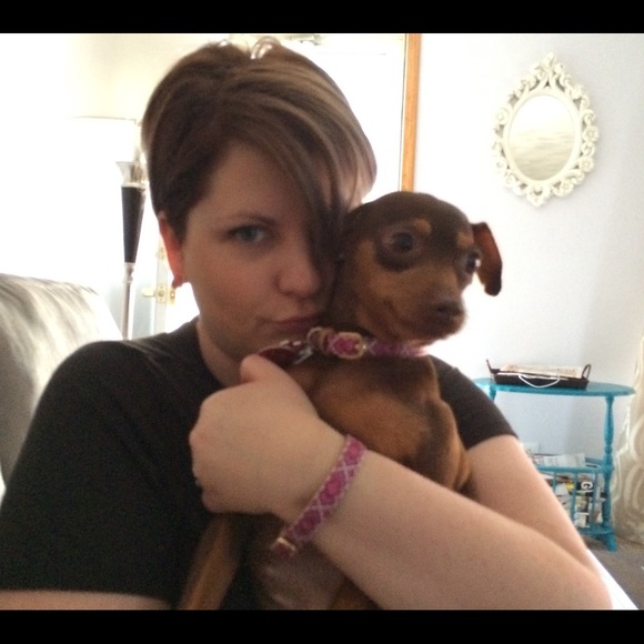 Meet your Posher, Sarah - Picture 2 of 2