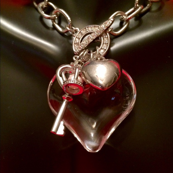 Silver Heart Key Crown Necklace