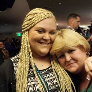 Meet your Posher, Yolanda