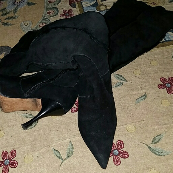 Boots - Picture 2 of 4