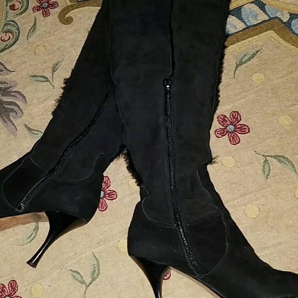 Boots - Picture 3 of 4