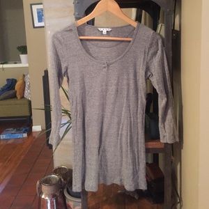 CAbi tee shirt/ tunic heather gray, Sz leg